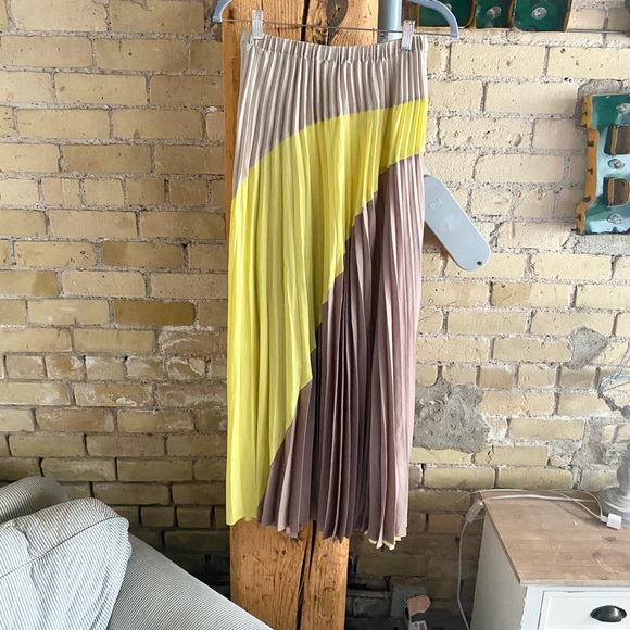 πHPπ Anthropologie Dolan Left Coast Colorblocked Maxi Skirt in Neutral Motif - Picture 7 of 7